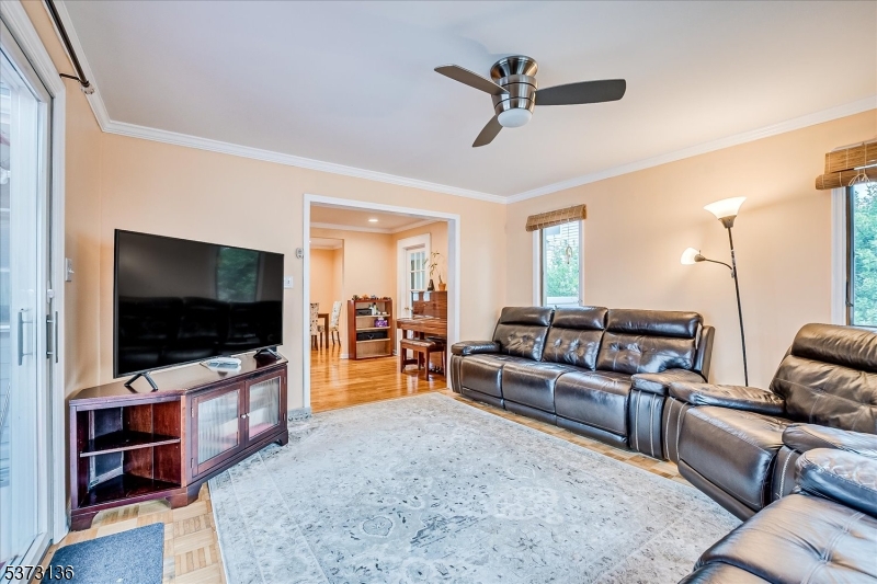 South Plainfield Boro, New Jersey 07080, United States, 3 Bedrooms Bedrooms, ,2 BathroomsBathrooms,Residential,Active,177376