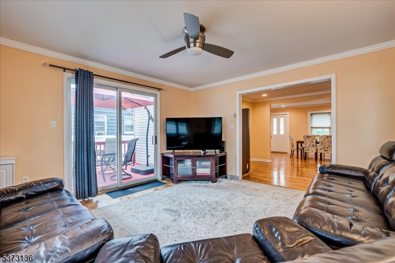 South Plainfield Boro, New Jersey 07080, United States, 3 Bedrooms Bedrooms, ,2 BathroomsBathrooms,Residential,Active,177376