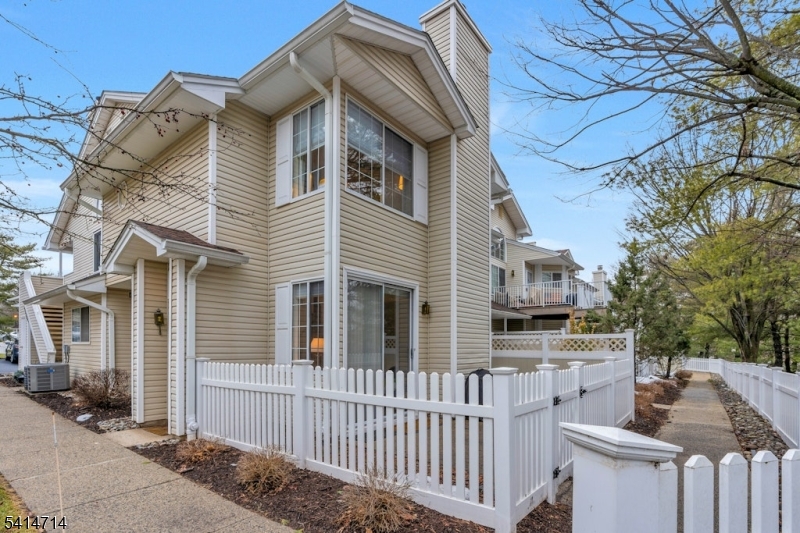 Crestmont Highlands - Residential