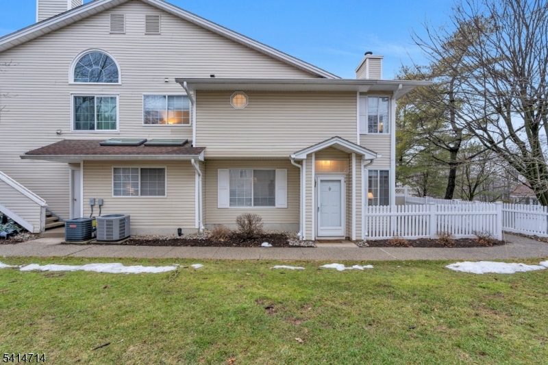 Crestmont Highlands - Residential