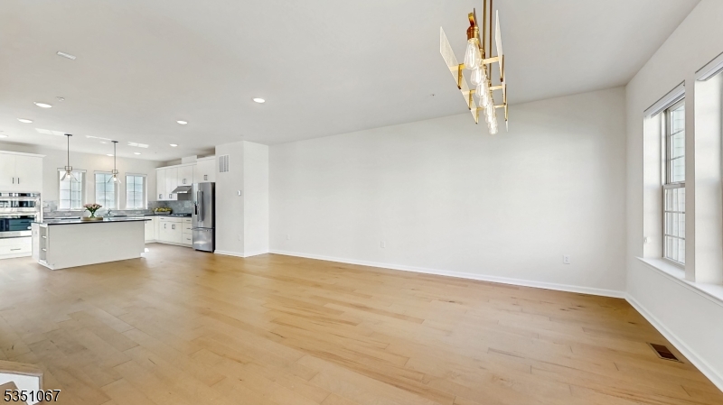 Livingston Square - Residential