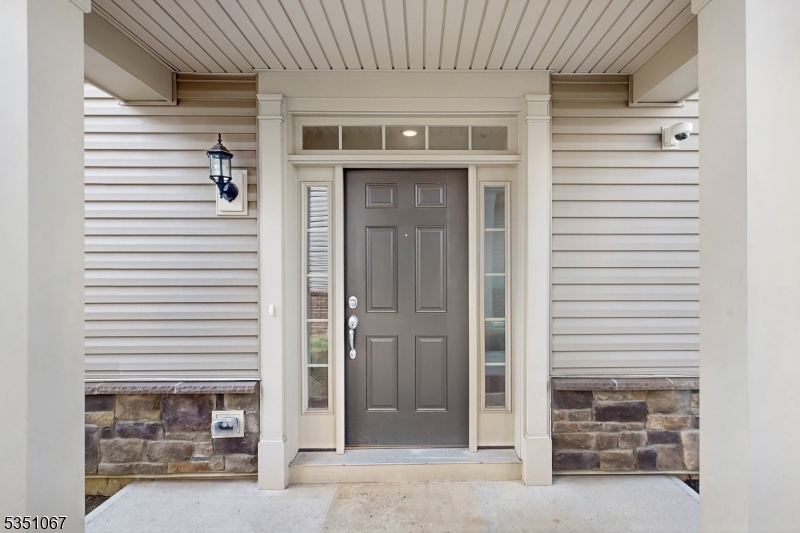 Livingston Square - Residential