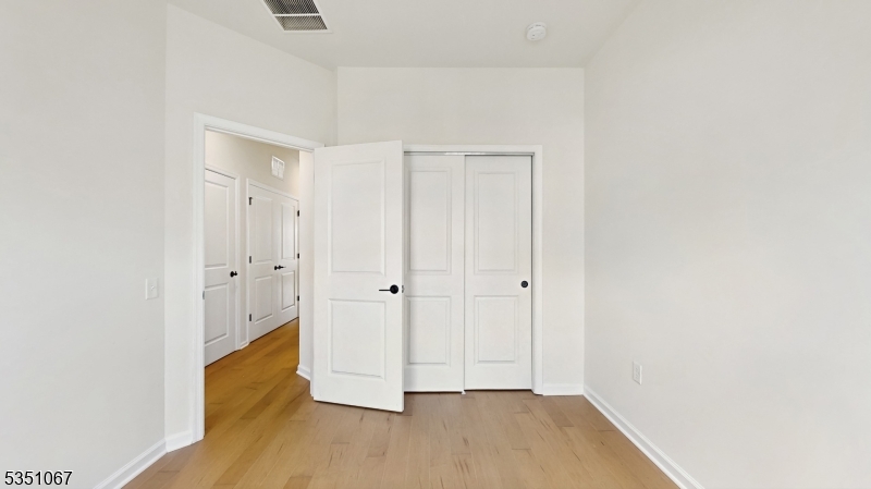 Livingston Square - Residential