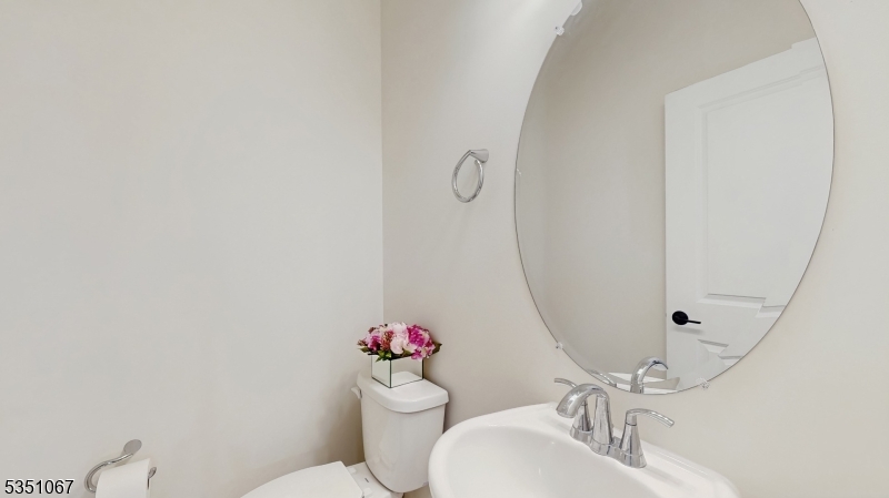 Livingston Square - Residential