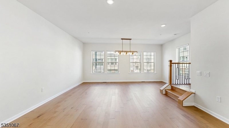 Livingston Square - Residential