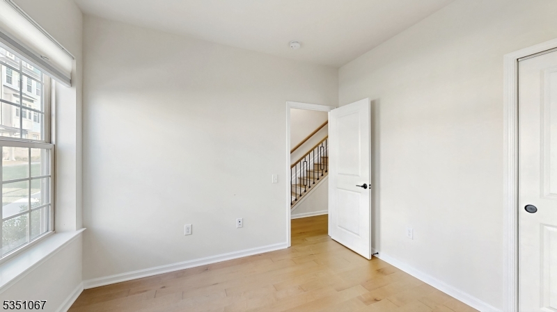 Livingston Square - Residential