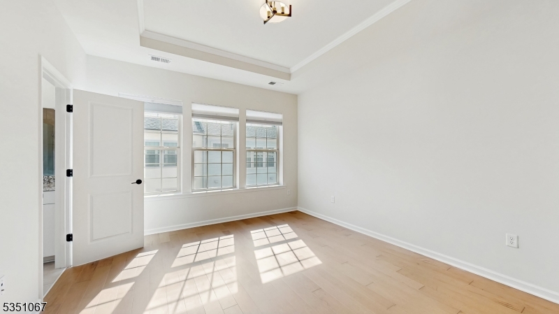 Livingston Square - Residential