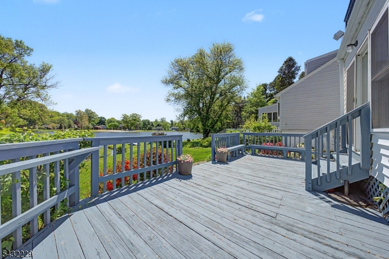 Lake Intervale - Residential