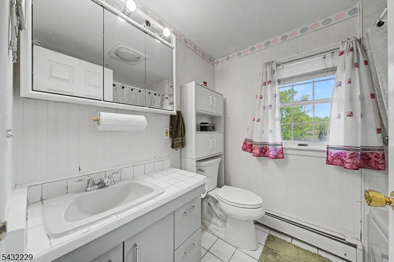 Lake Intervale - Residential