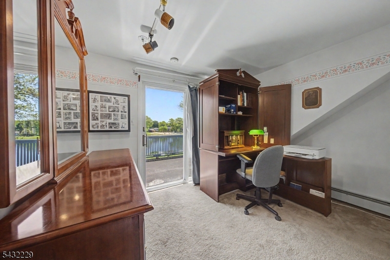 Lake Intervale - Residential