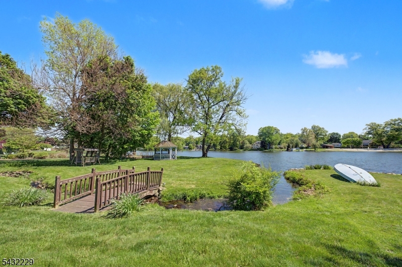Lake Intervale - Residential