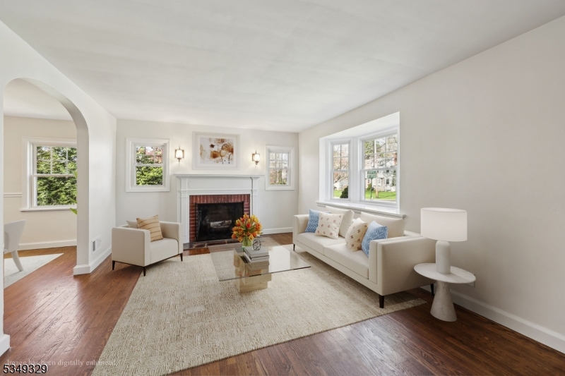33 Sherwood Ave