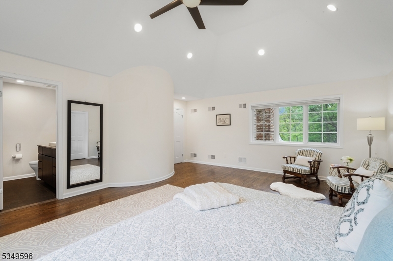 Bel Air - Residential