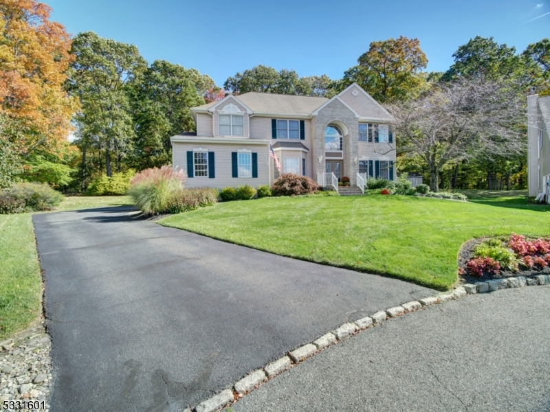 POETS PEAK - Residential