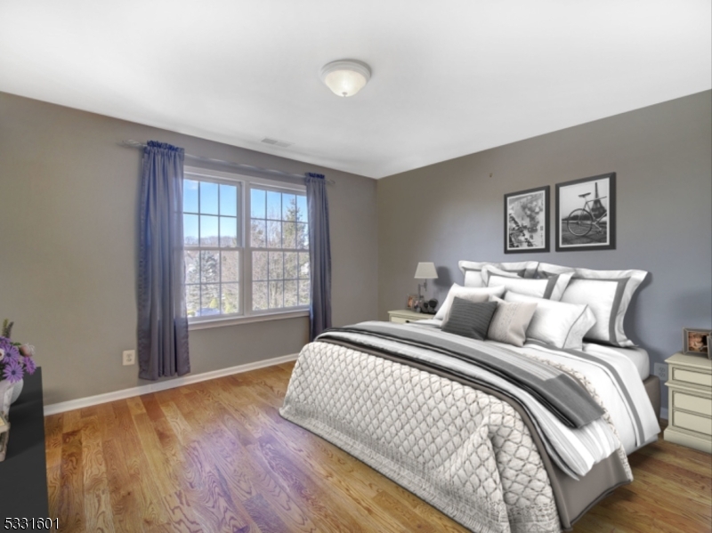 POETS PEAK - Residential