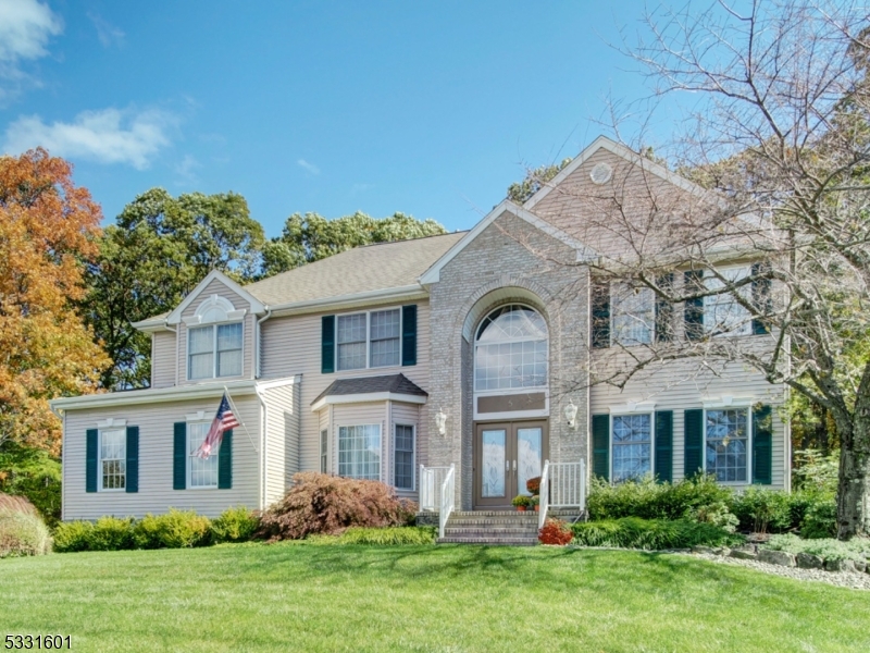 POETS PEAK - Residential