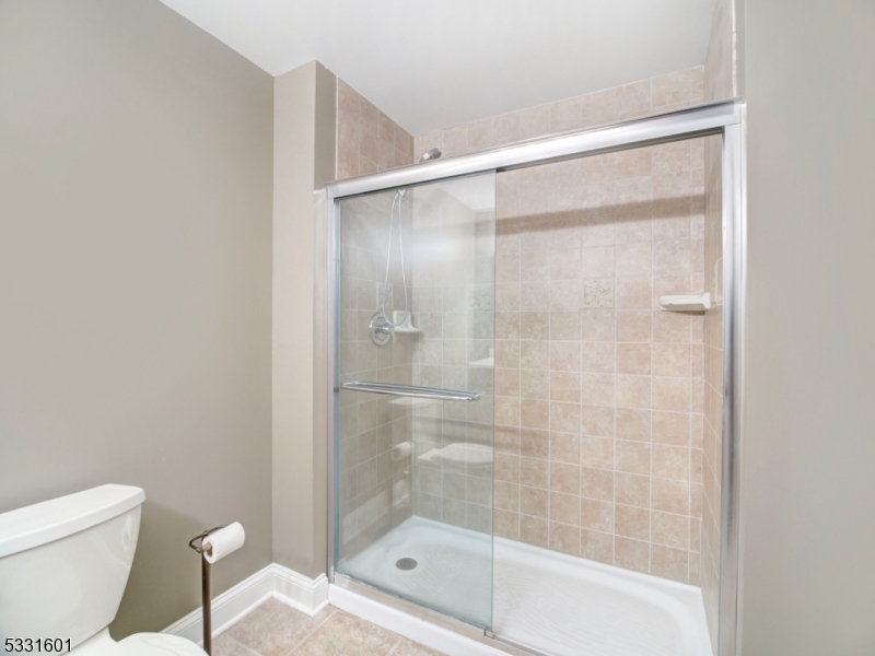 POETS PEAK - Residential