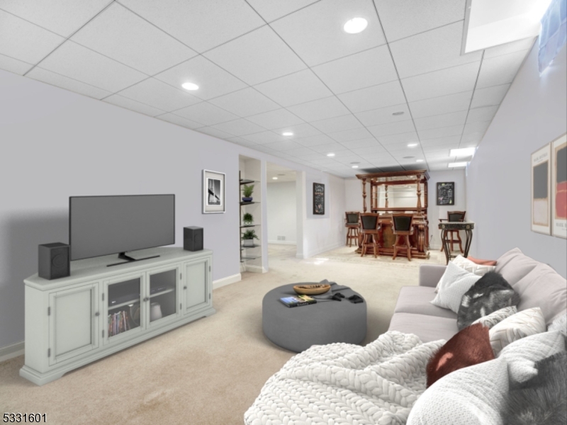 POETS PEAK - Residential