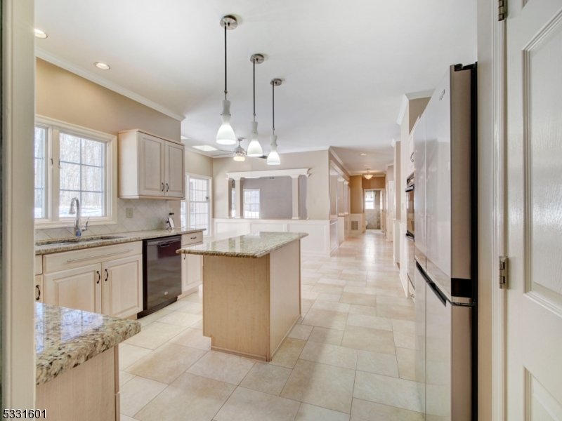 POETS PEAK - Residential