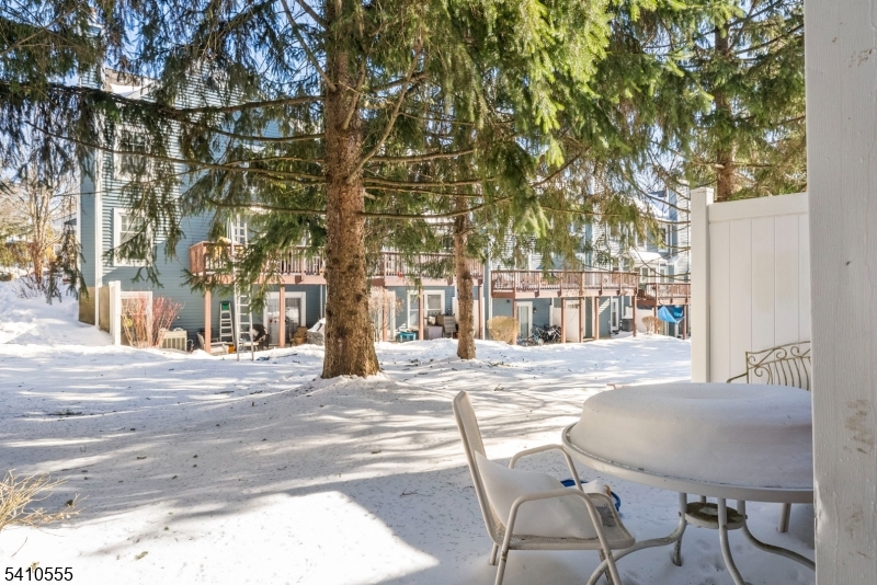 The Pointe At Stoneview - Residential