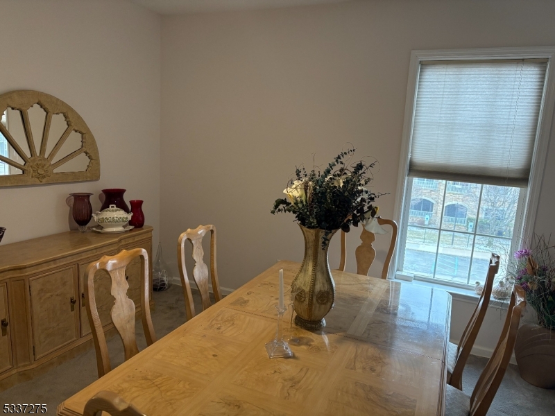 Rockaway Twp., New Jersey 07866, United States, 2 Bedrooms Bedrooms, ,2 BathroomsBathrooms,Residential,Pending,6914