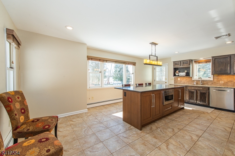 Ironia - Residential