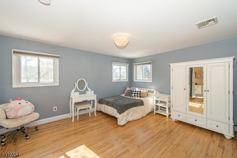 Ironia - Residential