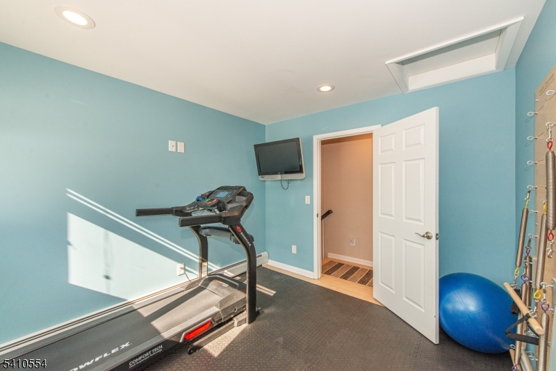 Ironia - Residential