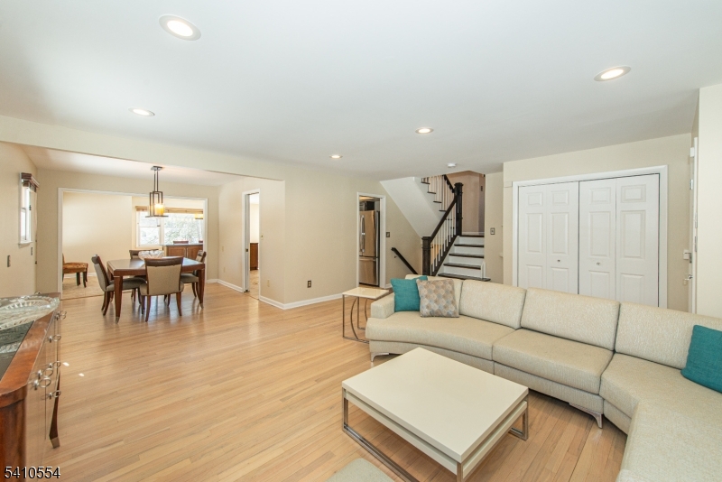 Ironia - Residential