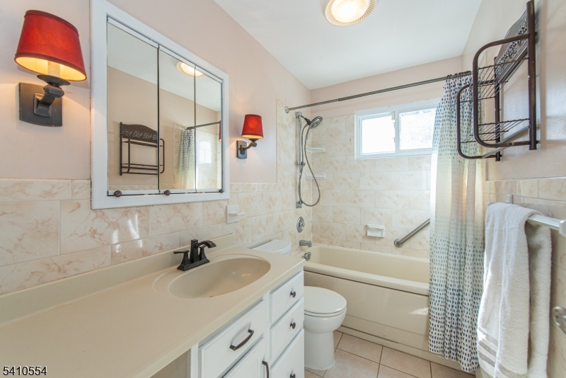 Ironia - Residential