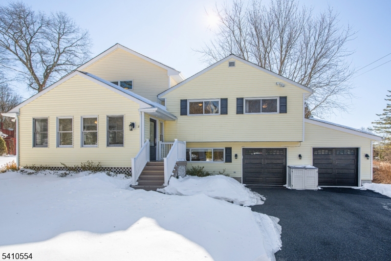 Ironia - Residential