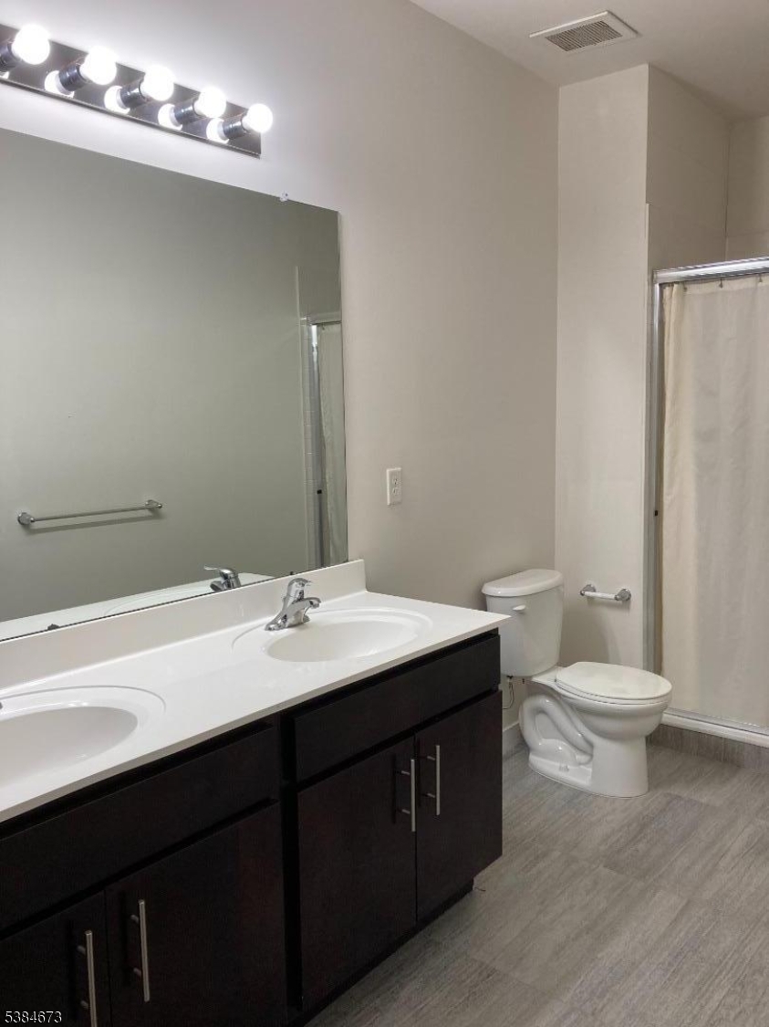 Cedar Woods - Residential Lease