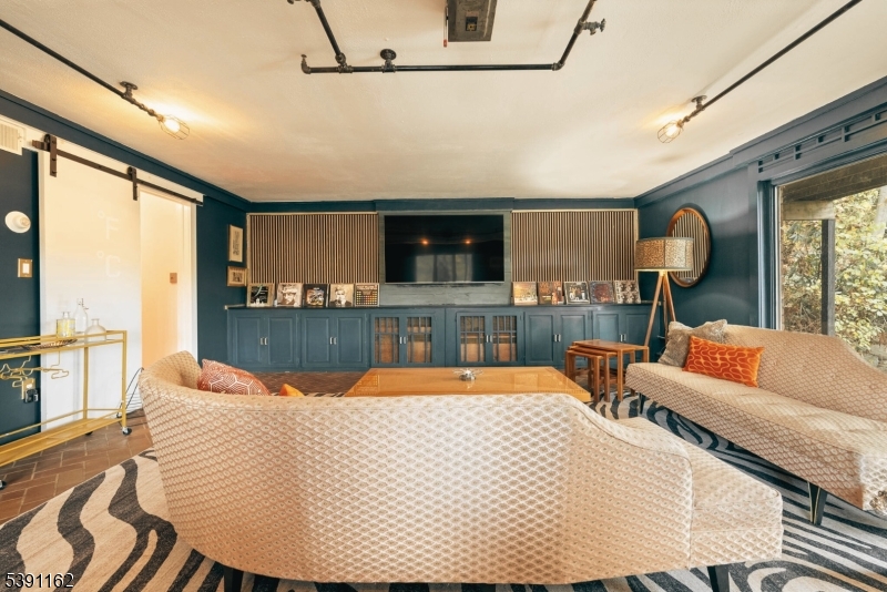 Cupsaw Lake - Residential