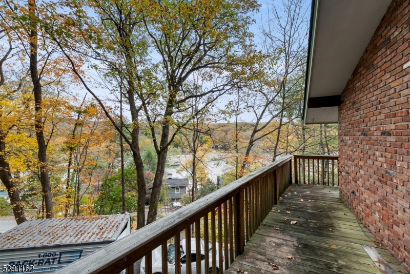 Cupsaw Lake - Residential