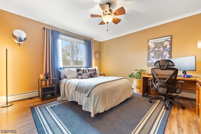 Cupsaw Lake - Residential