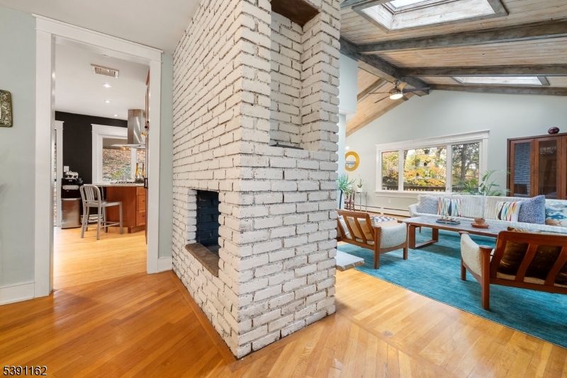 Cupsaw Lake - Residential