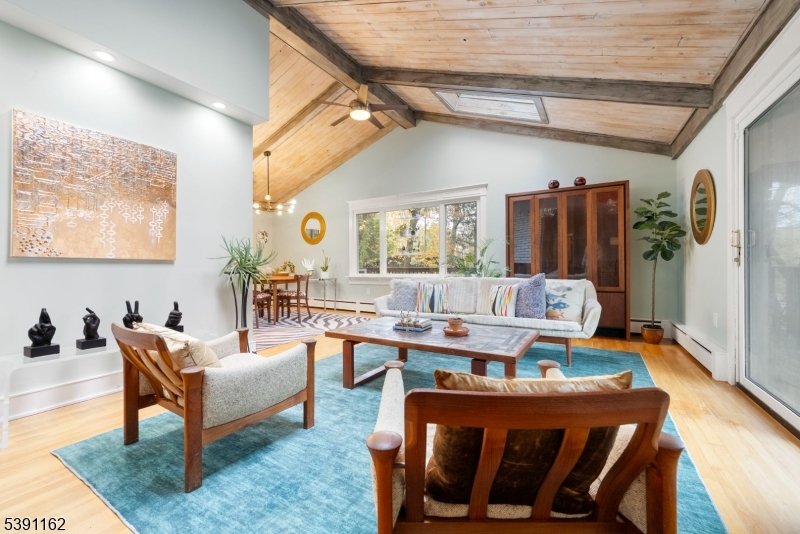 Cupsaw Lake - Residential