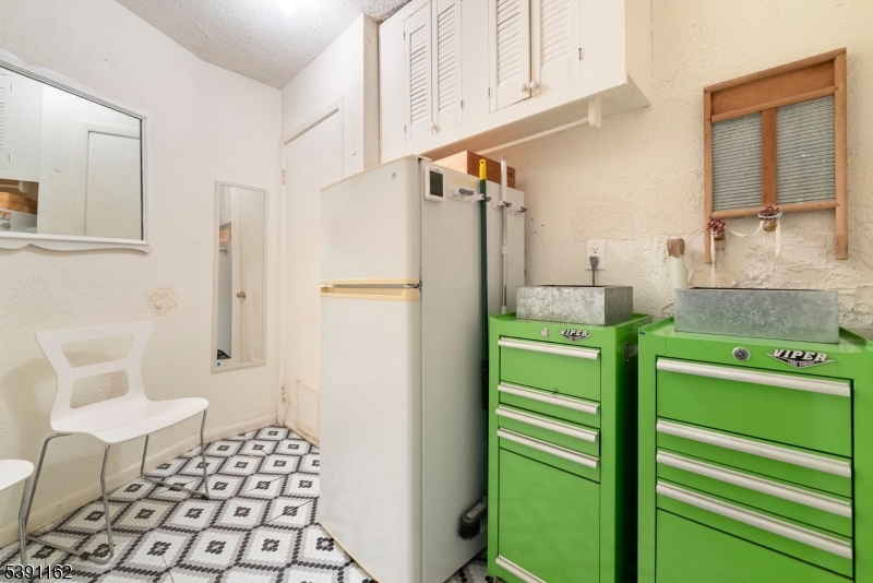 Cupsaw Lake - Residential