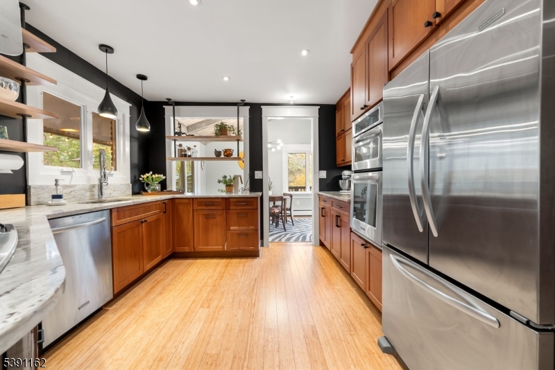 Cupsaw Lake - Residential