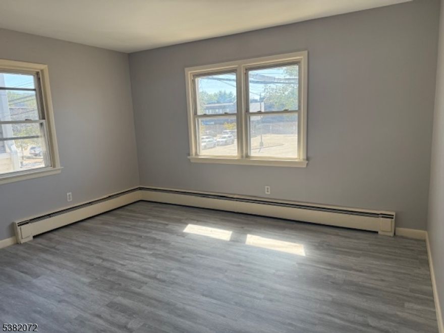 Freshly painted 2nd floor 1 bedroom apartment, large kitchen, close to shopping, schools, and transportation.