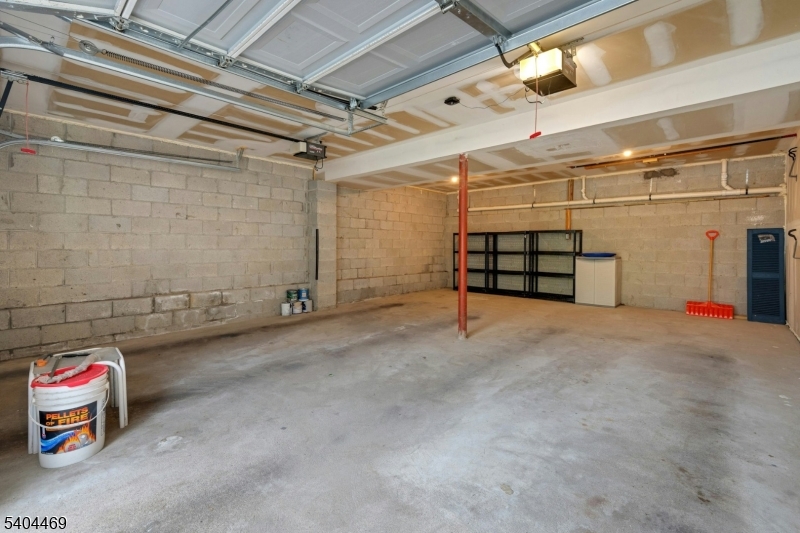 White Meadow Lake - Residential