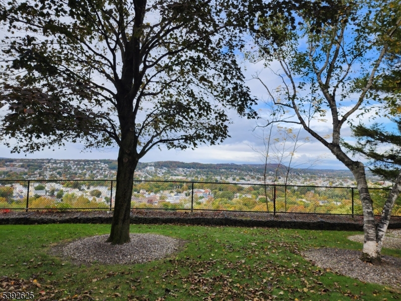 GARRETT HEIGHTS - Residential