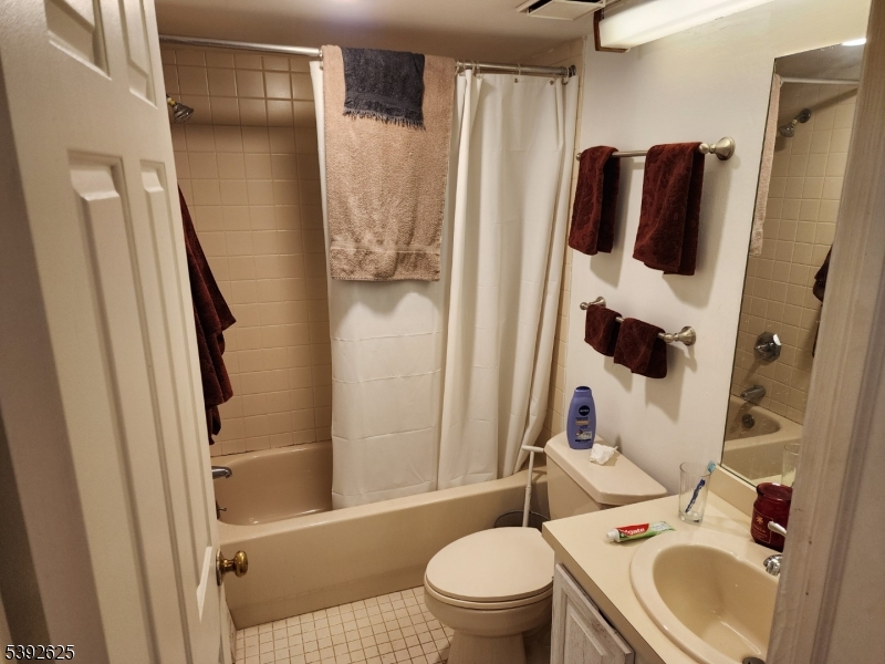 GARRETT HEIGHTS - Residential