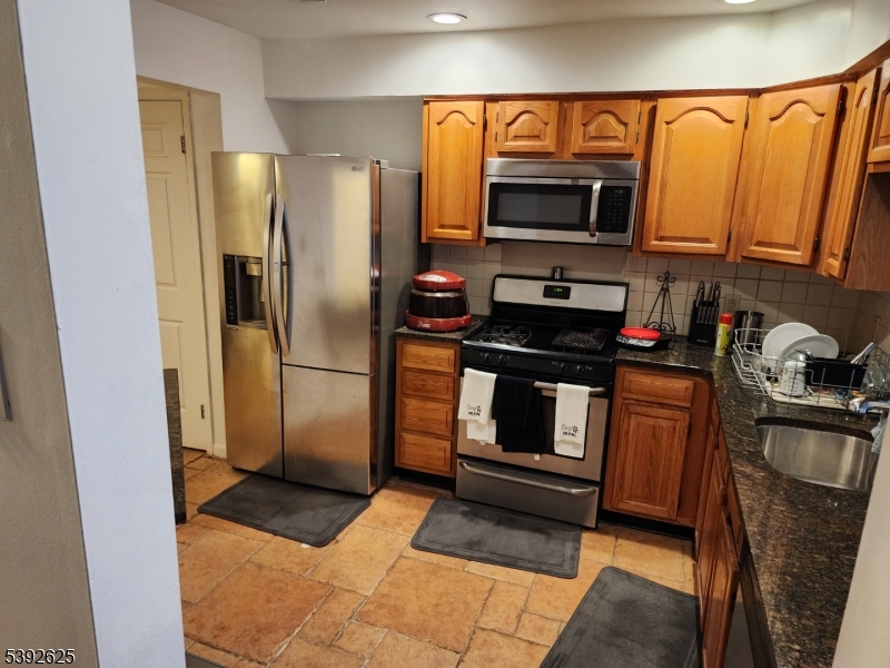 GARRETT HEIGHTS - Residential