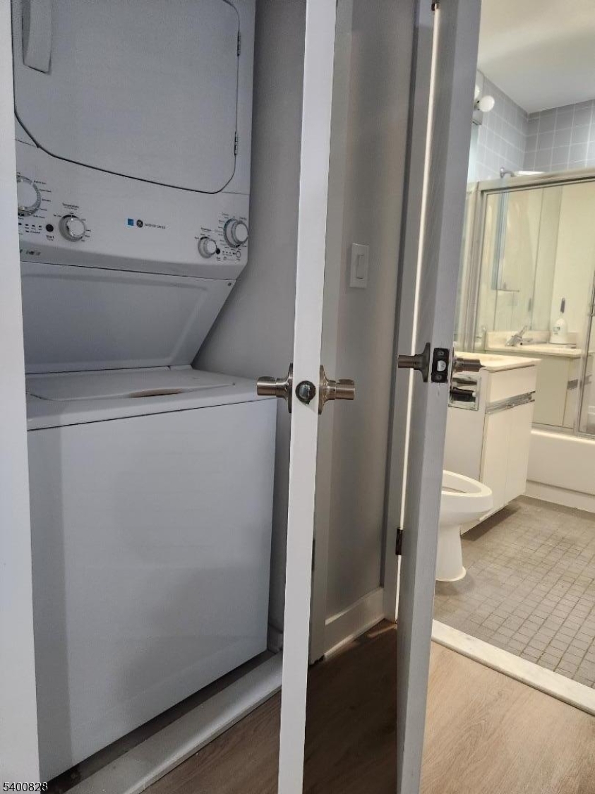 Renaissance Towers - Residential Lease