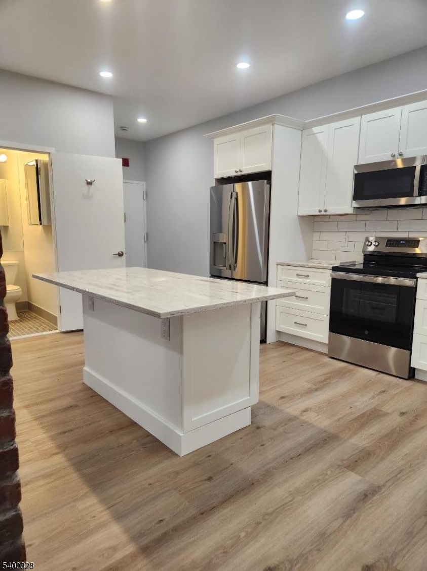 Renaissance Towers - Residential Lease