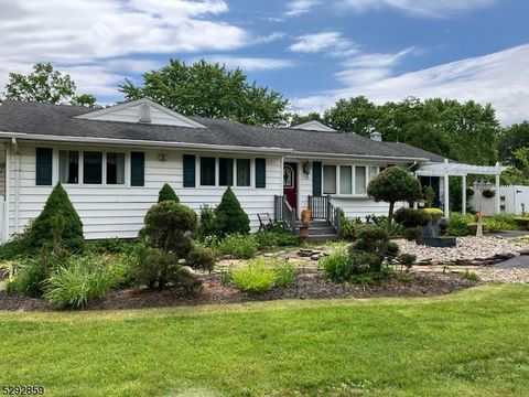 138 Oldwick Rd, Tewksbury Twp., NJ 08889 - #: 3907505