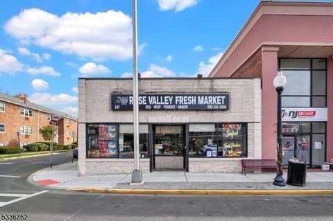 MLS: 3944742