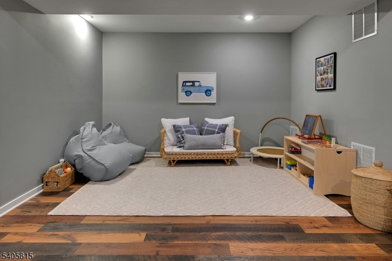 The Collection   Morristown - Residential Lease