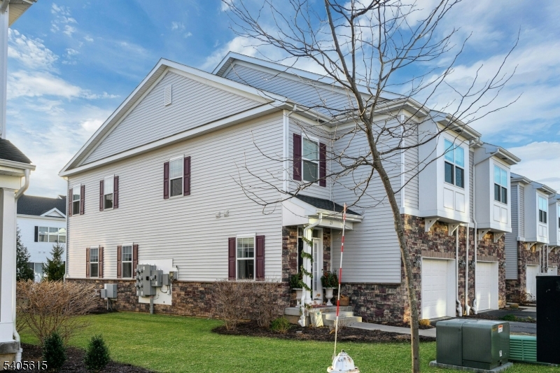 The Collection   Morristown - Residential Lease